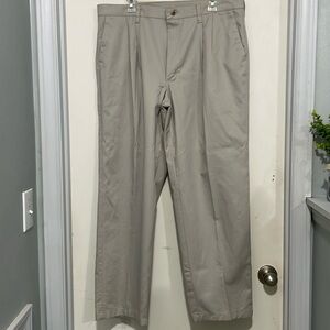 Men’s khaki pants size 38x30